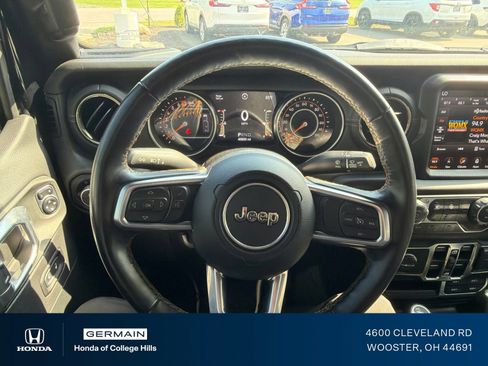 Used 2021 Jeep Gladiator Overland AWD/4WD image 17