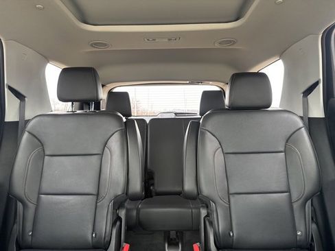 Used 2019 Chevrolet Traverse Premier w/ Redline Edition image 39