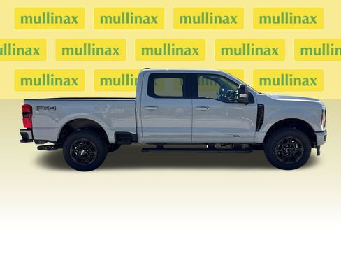 New 2026 Ford F250 Lariat w/ Black Appearance Package AWD/4WD image 2