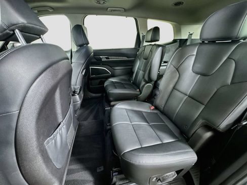 Used 2023 Kia Telluride EX w/ EX Captain's Chair Package FWD image 27