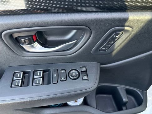 Used 2025 Honda Pilot Black Edition image 16