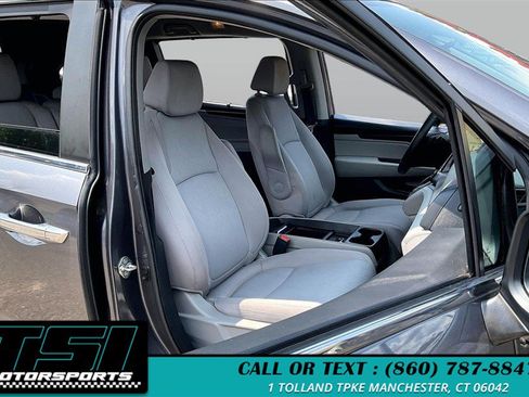 Used 2019 Honda Odyssey EX image 7
