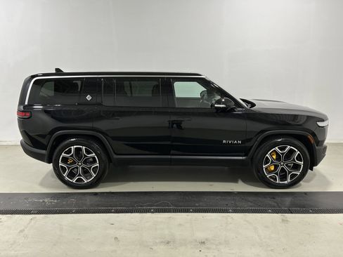 Used 2023 Rivian R1S Adventure AWD/4WD image 6