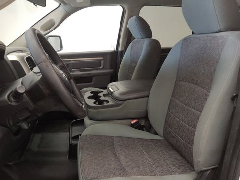 Used 2017 RAM 1500 Classic SLT AWD/4WD image 17