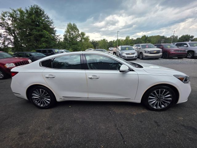 Used 2017 Kia Cadenza Technology FWD image 4