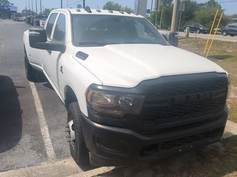 Used 2023 RAM 3500 Tradesman AWD/4WD image 1