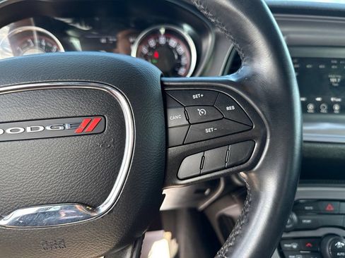 Used 2023 Dodge Challenger SXT RWD image 30
