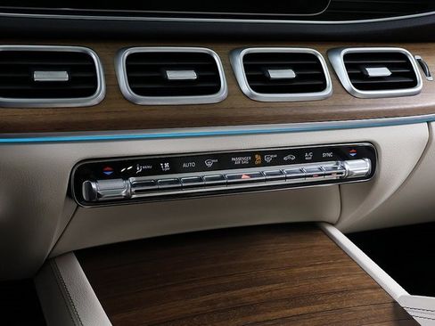 Used 2021 Mercedes-Benz GLE 350 4MATIC image 24