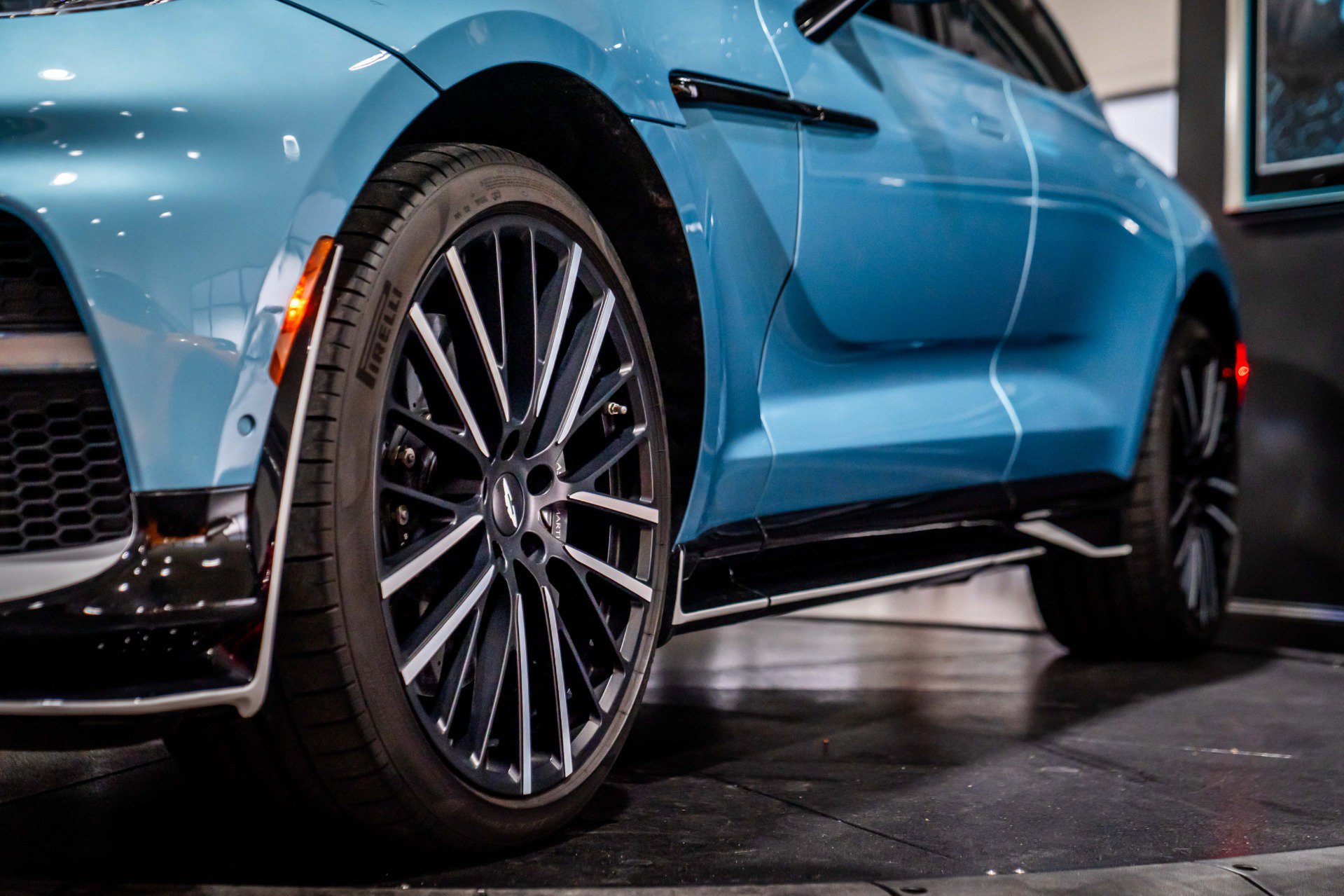 Used 2023 Aston Martin DBX 707 AWD/4WD image 18