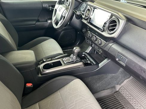 Certified 2020 Toyota Tacoma TRD Sport w/ Technology Package RWD image 14