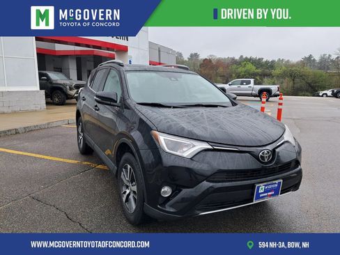 Used 2018 Toyota RAV4 XLE AWD/4WD image 8