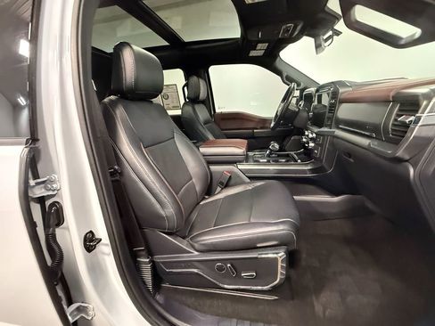 Used 2022 Ford F150 Lariat w/ Equipment Group 502A High image 13