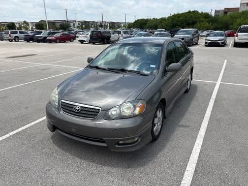 Used 2005 Toyota Corolla FWD image 1