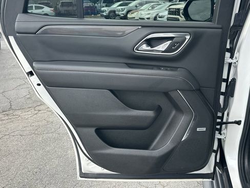 Used 2023 GMC Yukon AT4 w/ LPO, Floor Liner Package AWD/4WD image 22