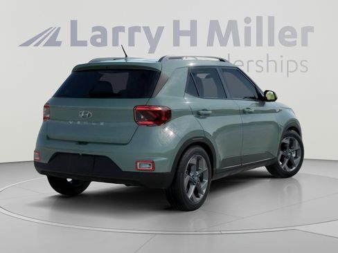 New 2026 Hyundai Venue SEL FWD image 4