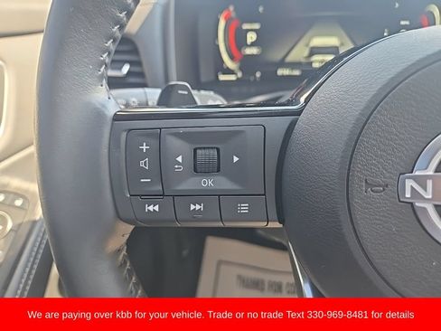 Used 2024 Nissan Rogue Platinum AWD/4WD image 16