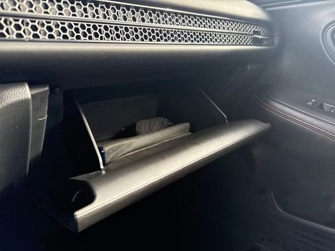 Certified 2025 Honda HR-V Sport image 37