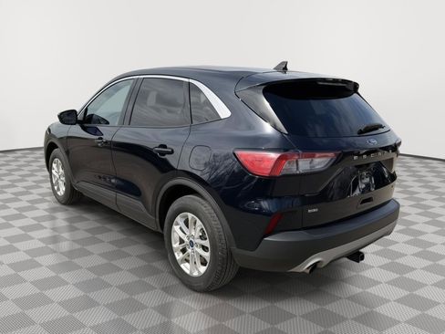 Used 2021 Ford Escape SE w/ Convenience Package image 3