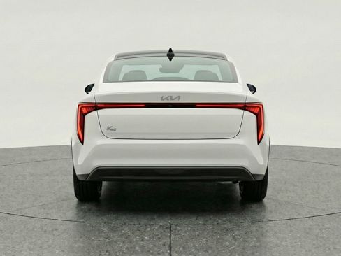 Used 2025 Kia K4 LXS image 7