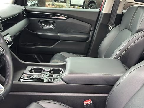 Used 2023 Honda Pilot Touring image 24