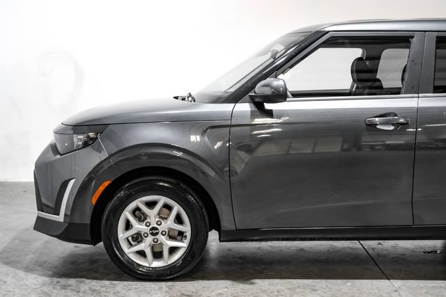 Used 2023 Kia Soul LX w/ Option Group 015 FWD image 14