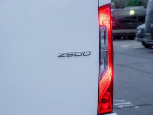 New 2026 Mercedes-Benz Sprinter 2500 image 7