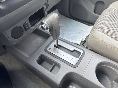 Used 2014 Nissan Frontier SV RWD image 19
