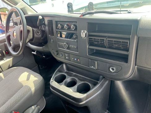 Used 2020 Chevrolet Express 3500 LS RWD image 13