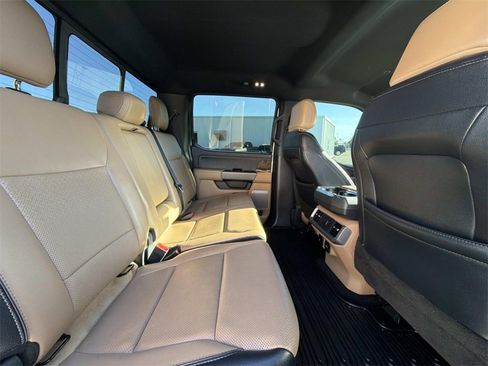 Used 2022 Ford F150 Lariat image 16