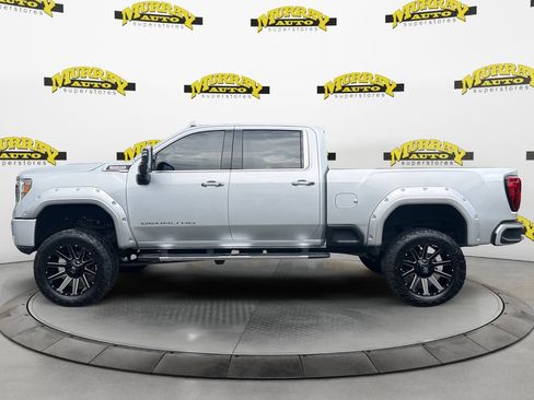 Used 2022 GMC Sierra 2500 Denali AWD/4WD image 2