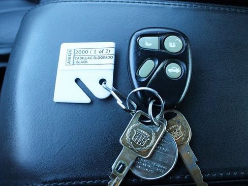 Used 2000 Cadillac Eldorado Touring image 28