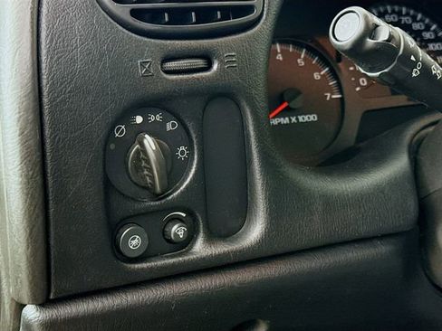 Used 2005 Chevrolet TrailBlazer LS w/ LS Preferred Equipment Group image 12