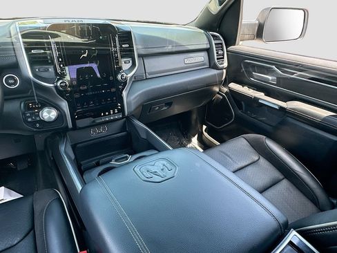 Used 2022 RAM 1500 Laramie w/ Sport Appearance Package AWD/4WD image 23