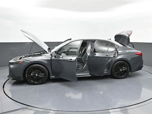 Certified 2025 Toyota Camry SE w/ Convenience Package image 48