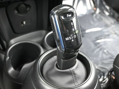 Used 2024 MINI Cooper S FWD image 18