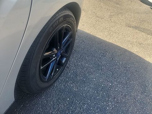Used 2016 Ford Focus SE FWD image 9