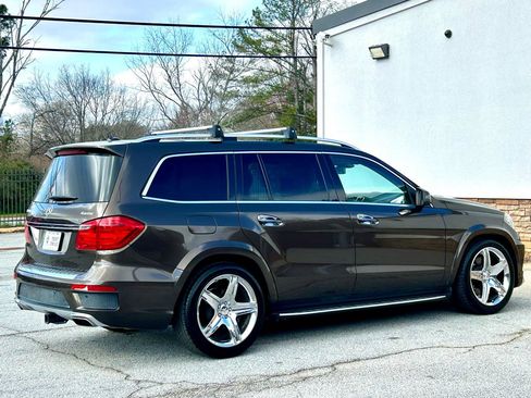 Used 2013 Mercedes-Benz GL 550 4MATIC image 7
