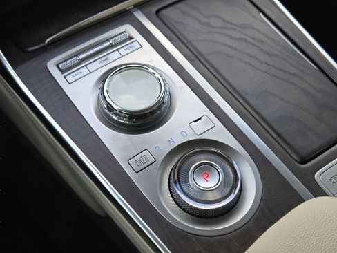 Used 2023 Genesis GV80 3.5T Advanced + AWD/4WD image 18
