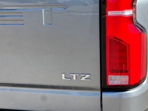 New 2026 Chevrolet Silverado 3500 LTZ w/ LTZ Premium Package AWD/4WD image 18