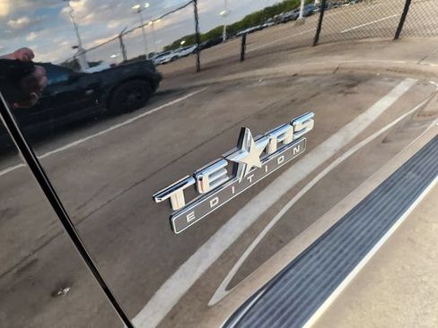 Used 2022 Chevrolet Silverado 1500 LTZ w/ LTZ Premium Texas Edition RWD image 9