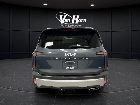 Used 2024 Kia Telluride SX Prestige w/ Towing Package AWD/4WD image 6