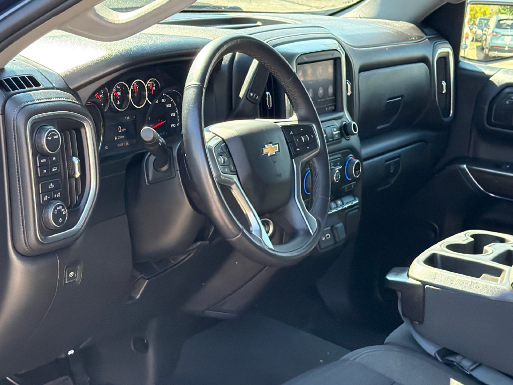 Used 2022 Chevrolet Silverado 1500 LT AWD/4WD image 14