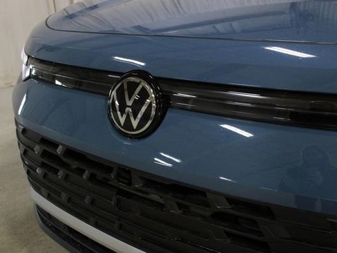 New 2026 Volkswagen Tiguan SE image 33