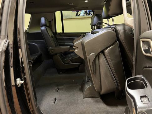 Used 2020 GMC Yukon XL Denali w/ Denali Premium Package RWD image 45