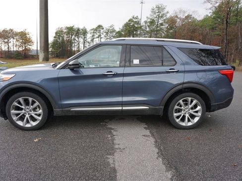 Used 2021 Ford Explorer Platinum w/ Equipment Group 601A image 22