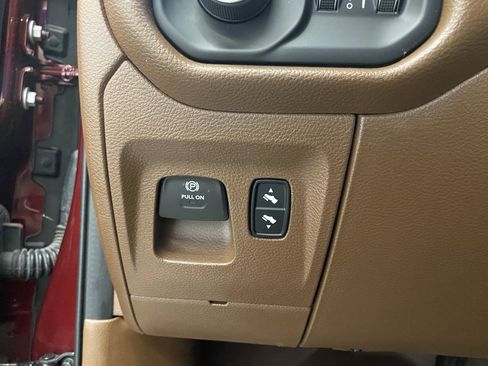 Used 2021 RAM 1500 Laramie image 24