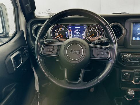 Used 2022 Jeep Wrangler Sport S image 17