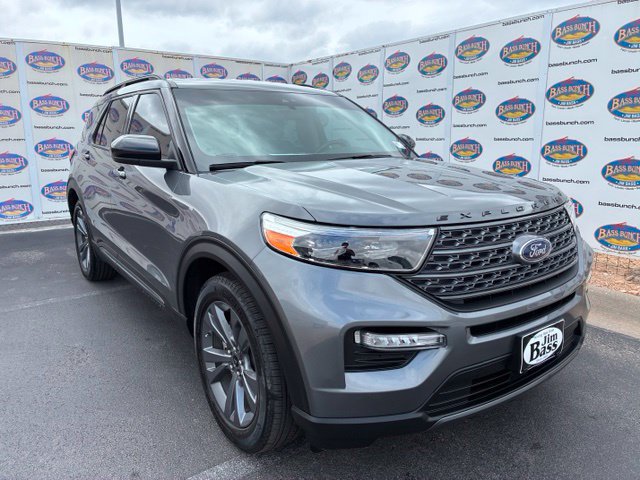Certified 2023 Ford Explorer XLT w/ Equipment Group 202A RWD image 2