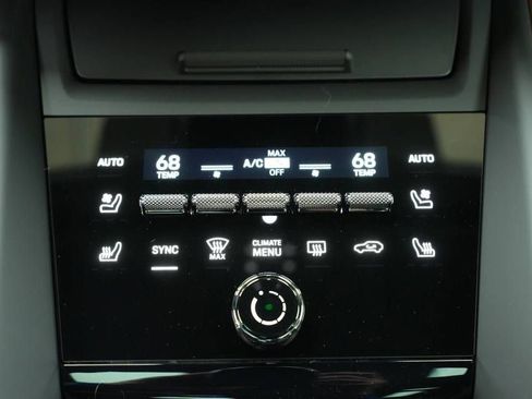 New 2026 Porsche Macan 4S Electric AWD/4WD image 22