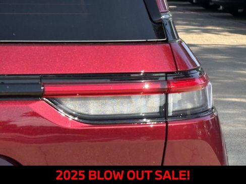 New 2025 Jeep Grand Cherokee Laredo X image 5